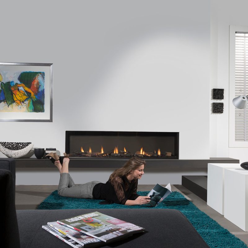 Element4 Modore185 Installed with Georgious  at the Living room with Ceramic Glass, Black Mesh Safety Screen plus ceramic fire bed with heat-resistant ceramic fibers Logs set