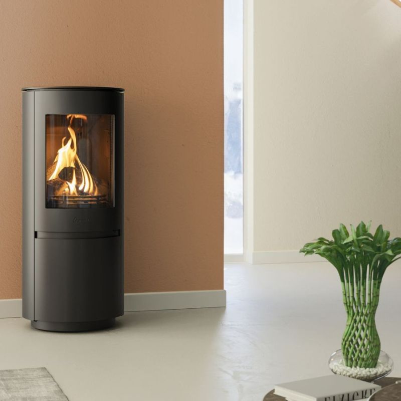 Element4 Ovation Free-Standing Bio Ethanol Stove with Black Painted Steel Interior with Clean Face Design and a Ceramic Glass